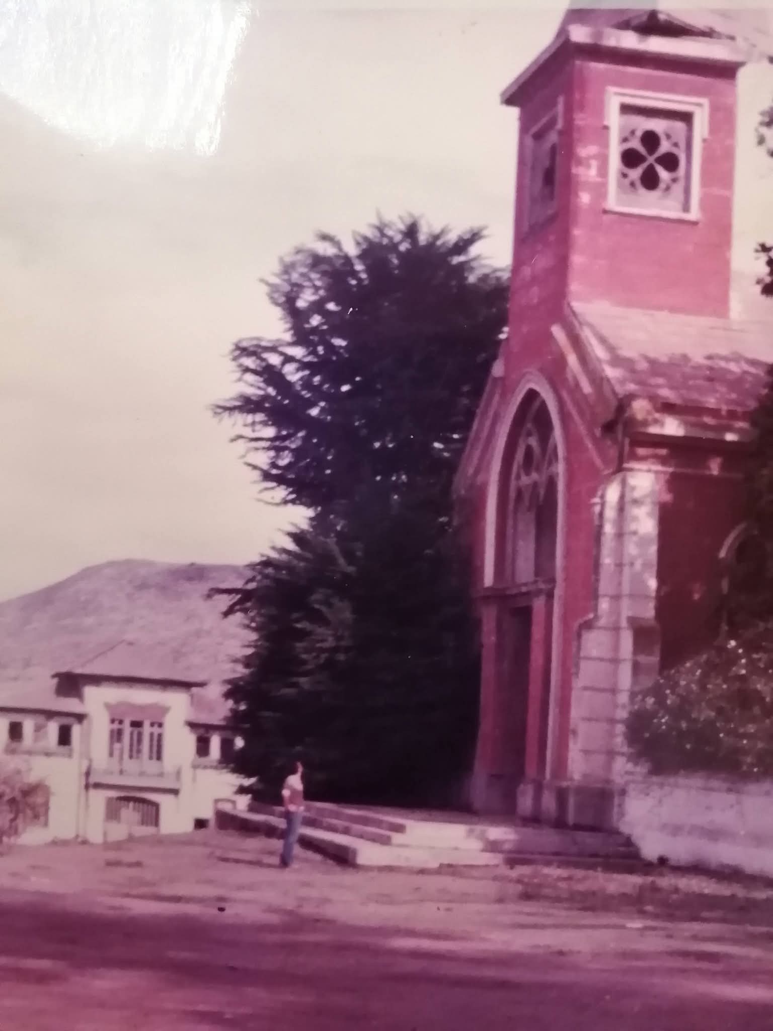 Iglesia de Pullally en fotografía antigua